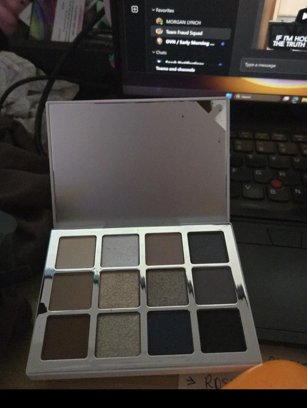 Neutral Matte & Shimmer Eyeshadow Palette - Taupe, Brown, Gray, Black